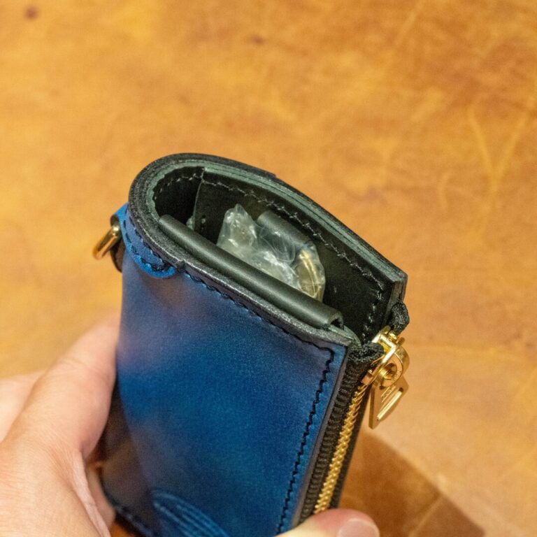 GROUND ANTIQUE ライトブルー:中面・上から